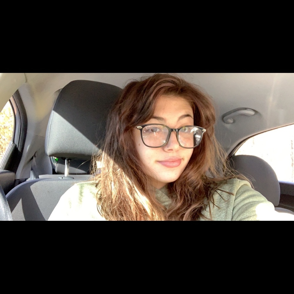 Meet your Posher, Kaily